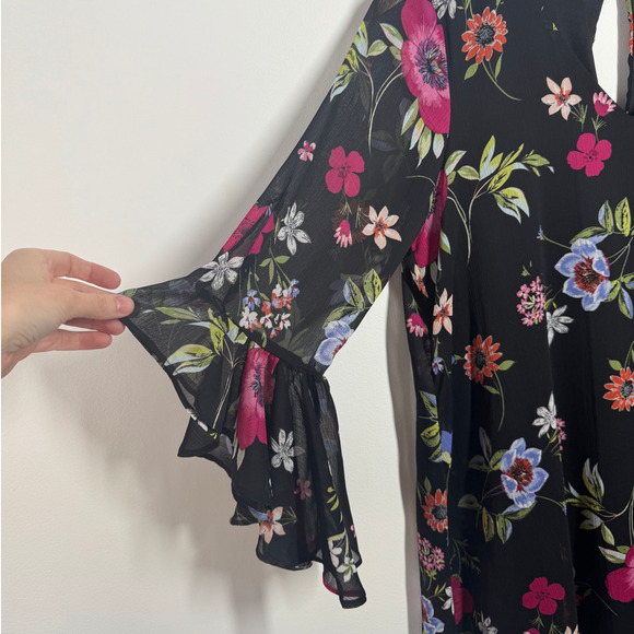 Calvin Klein Dress Women 10 Chiffon Floral Print Bell Sleeve Fairy Spring Party - Picture 3 of 8